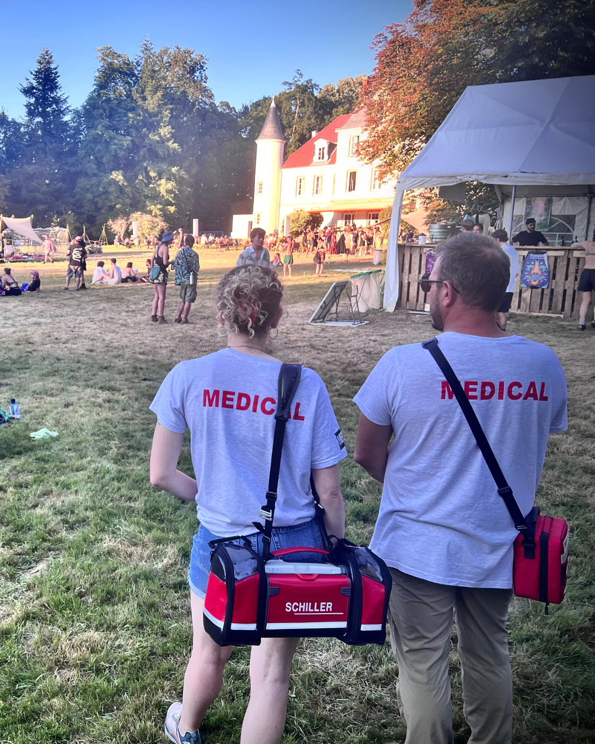 Personnel médical de l'assistance médicale événementielle intervenant sur le Positiv festival