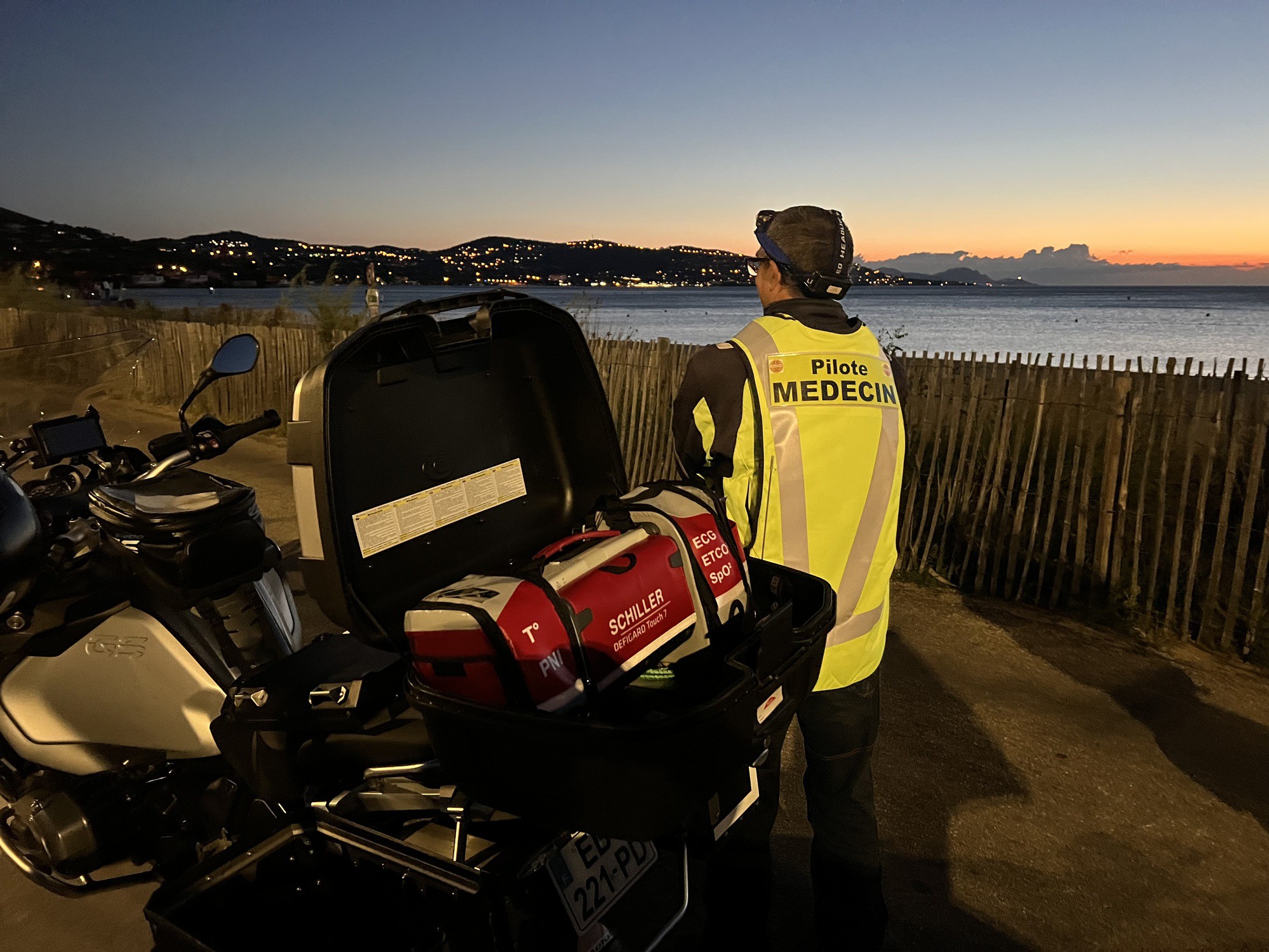NatureMan VAR Explorer pilote assurant la sécurisation outdoor