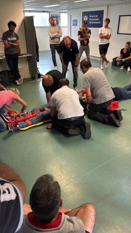 expertise-medicalisation-rugby formation geste de secours et assistance médicale à assurer en cas de besoin sur un match de rugby