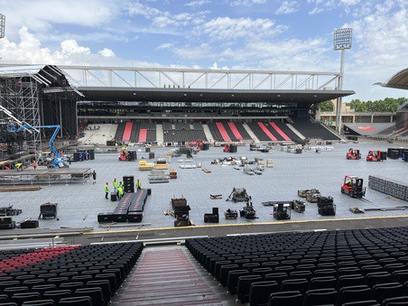 assistance-medicale-evenementielle-sur-mesure assistance médicale lors d'une manifestation culturelle type concert au sein d'un stade sportif