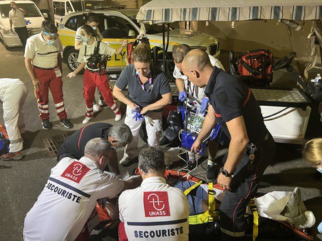 Prise en charge d'un patient dans le cadre d'une assistance m&eacute;dicale d'un &eacute;v&eacute;nement type concert ou festival musical
